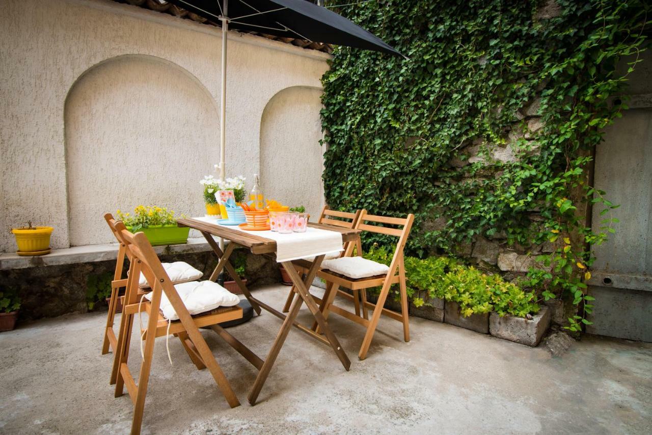The Rocky House - Central & Private 2Bdr By Flat Mаnager Plovdiv Esterno foto