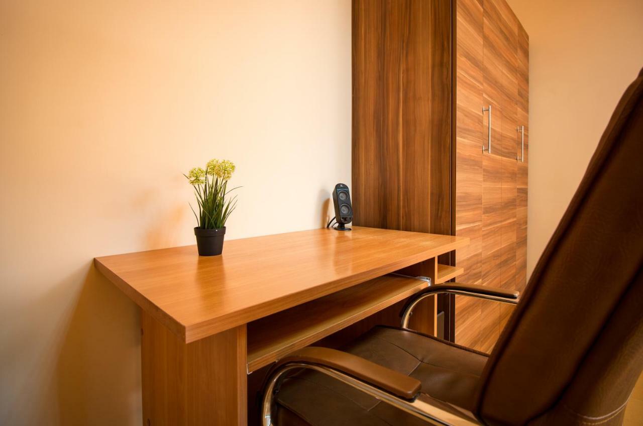 The Rocky House - Central & Private 2Bdr By Flat Mаnager Plovdiv Esterno foto